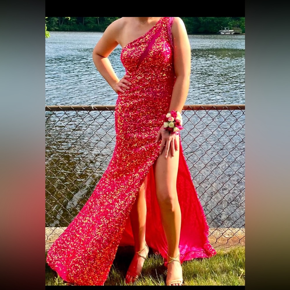 Elegant Pink Sequin Evening Gown